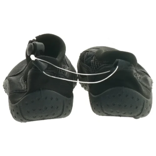 Vandsko i størrelse 32 fra Springyard (str. 32 )