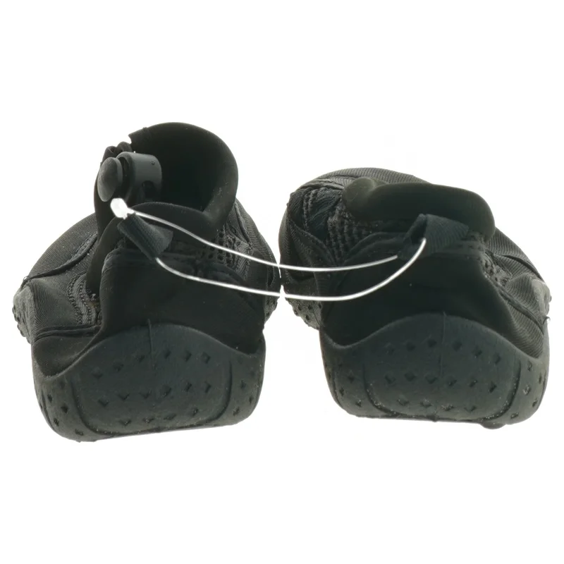 Vandsko i størrelse 32 fra Springyard (str. 32 )