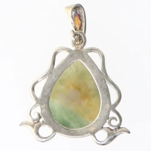 Smykkevedhæng med sten (str. 4,5 cm)