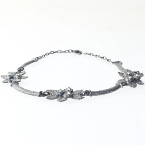 Vintage blomster halskæde (str. 43 cm)