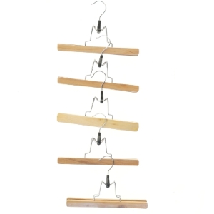 sæt af fem buksebøjler i træ (str. 5 stk 25 cm)