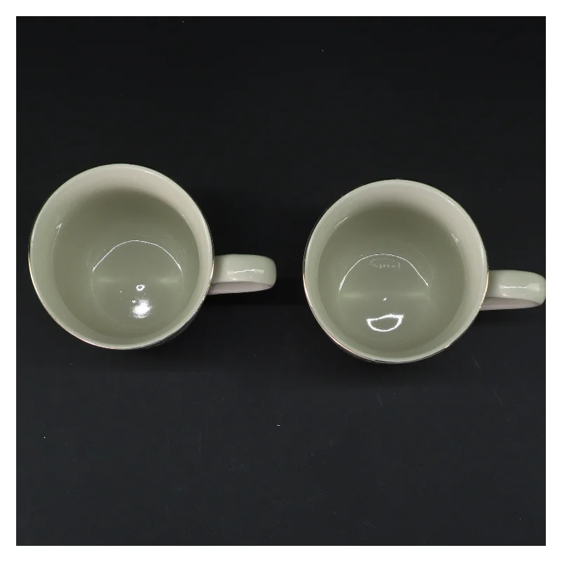 Keramiske krus med blomster fra Bloomingvillemotiv fra Bloomingville (str. Ø. 9 cm. længde. 10 cm)