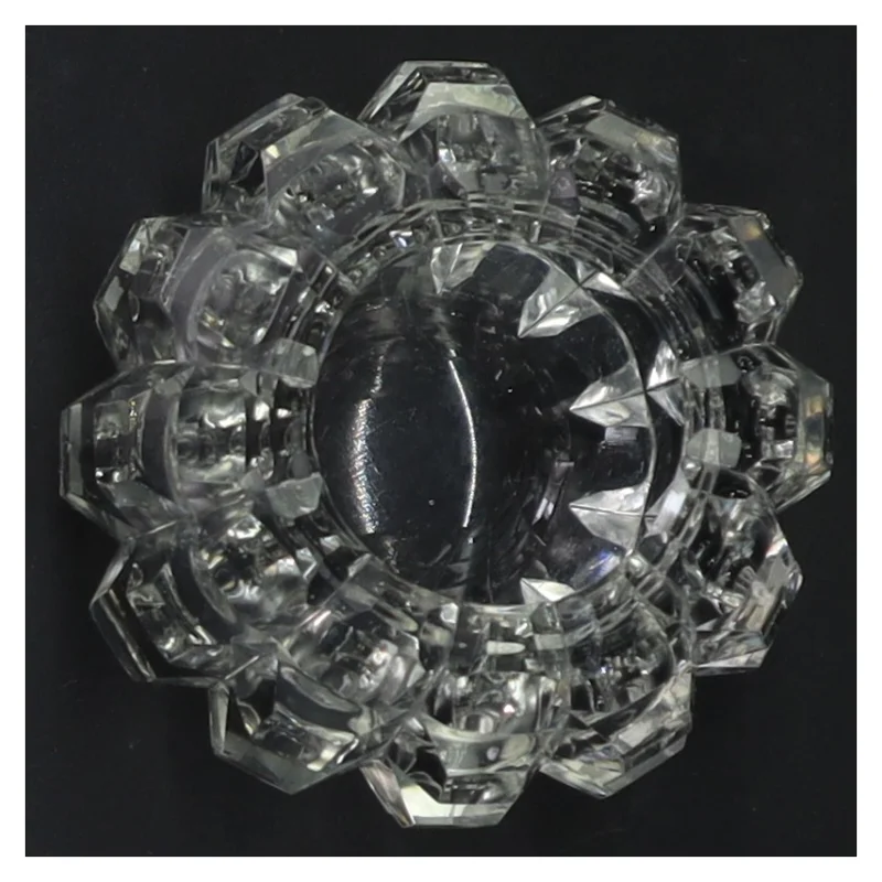 Dekorativ krystalglaslysestage (str. 8 cm)