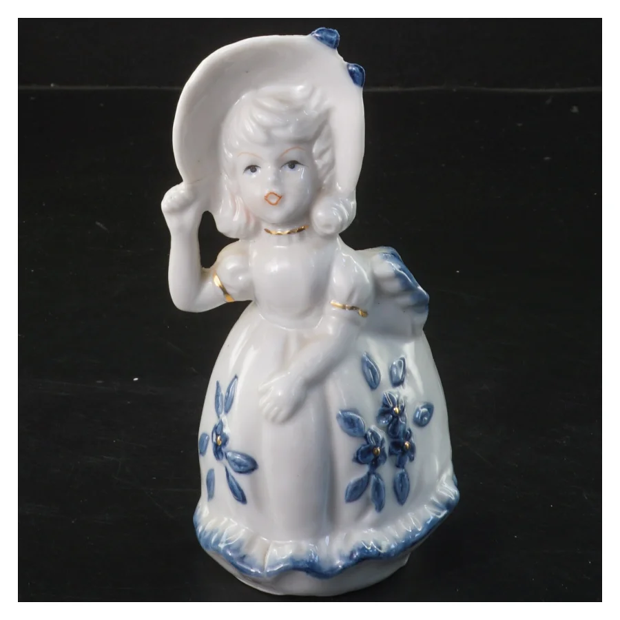 Porcelænsfigur af kvinde med hat (13,5 cm)