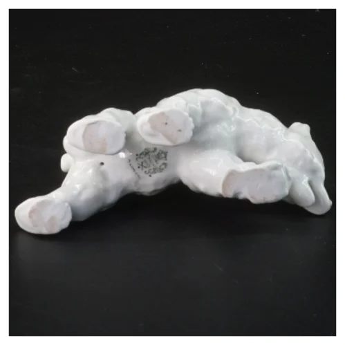 Porcelænsfigur af bjørn (str. 15,5 cm)