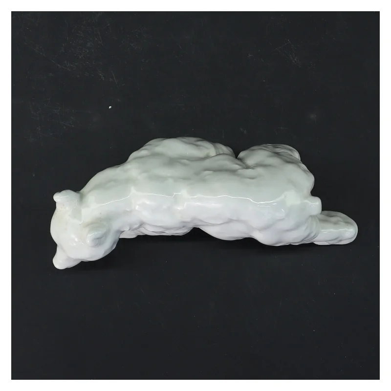 Porcelænsfigur af bjørn (str. 15,5 cm)